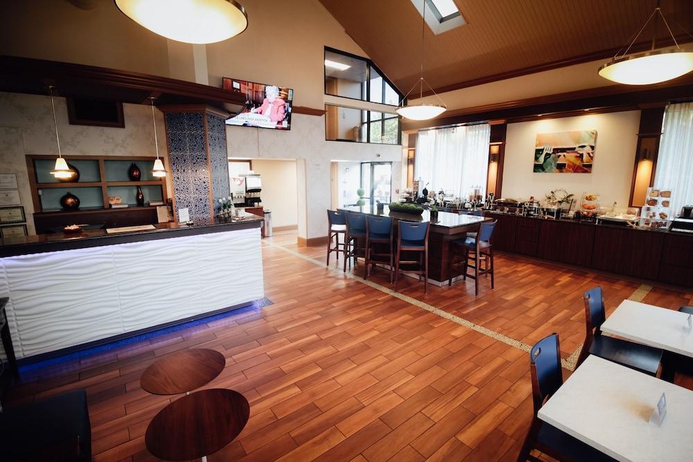 Best Western Hampton Coliseum Inn Екстер'єр фото