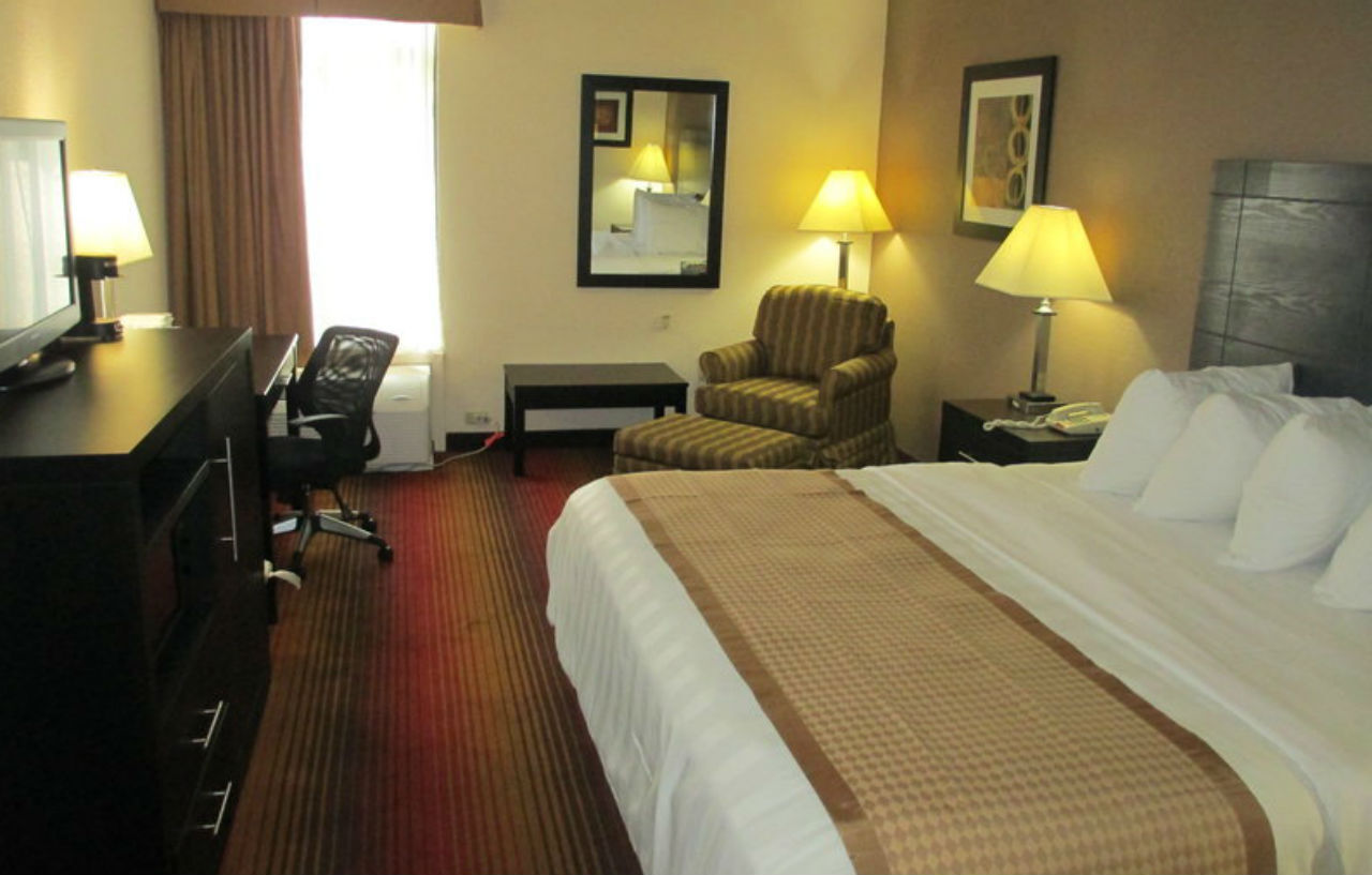 Best Western Hampton Coliseum Inn Екстер'єр фото